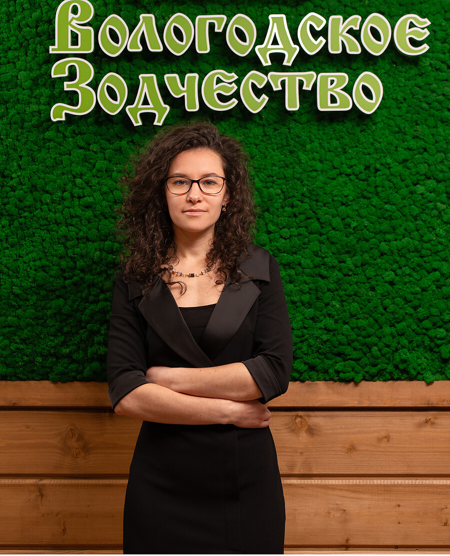 Полина Безуглова